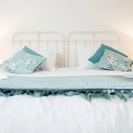 Padstow Bed & Breakfast-2